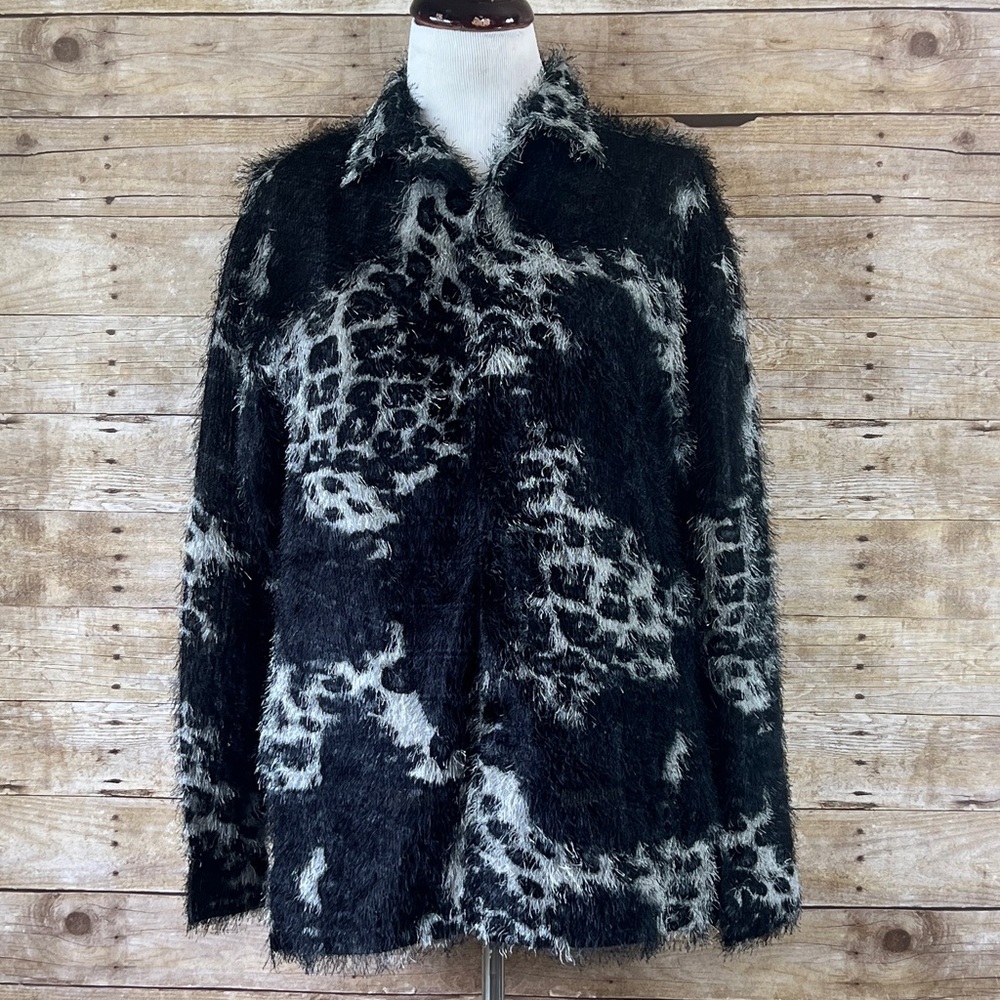 Womens Leopard Animal Print Eyelash Fuzzy Knit Button Down Shirt Black Grey Sz M